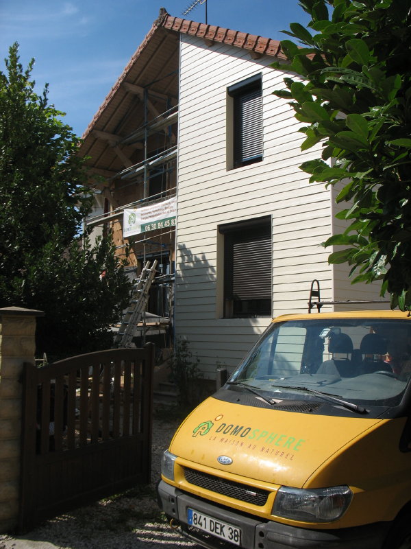 Façade avant en cours de réalisation